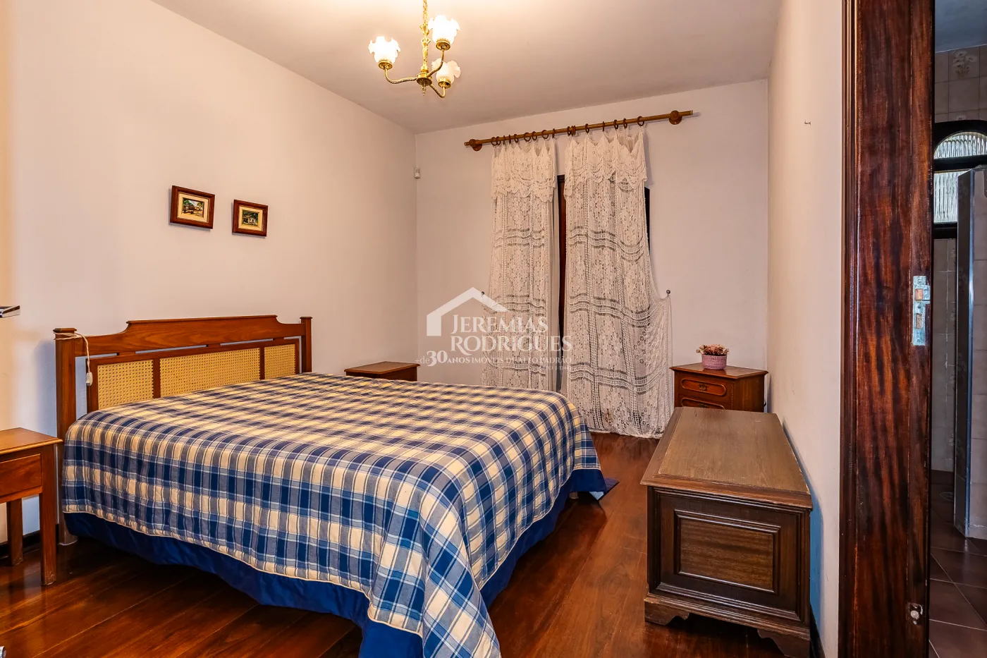 Casa com 7 dormitórios, 924 m² - Recanto das Araucárias - Campos do Jordão/SP