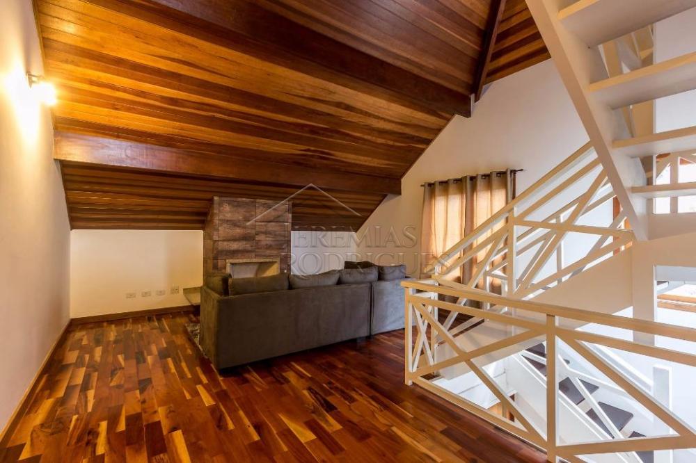 Casa à venda por R$ 1.350.000,00 - Campos do Jordão/SP