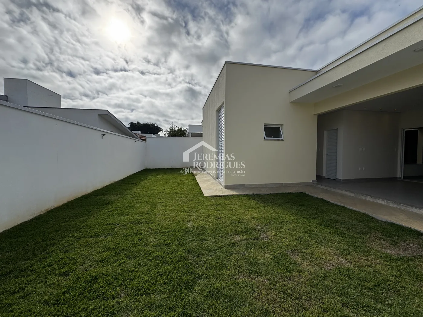 Casa à venda no Condomínio Reserva Bonsucesso em Pindamonhangaba/SP