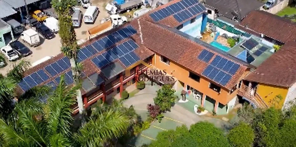 Pousada à venda na entrada do Centro Comercial da cidade em Ubatuba/SP. — foto 13