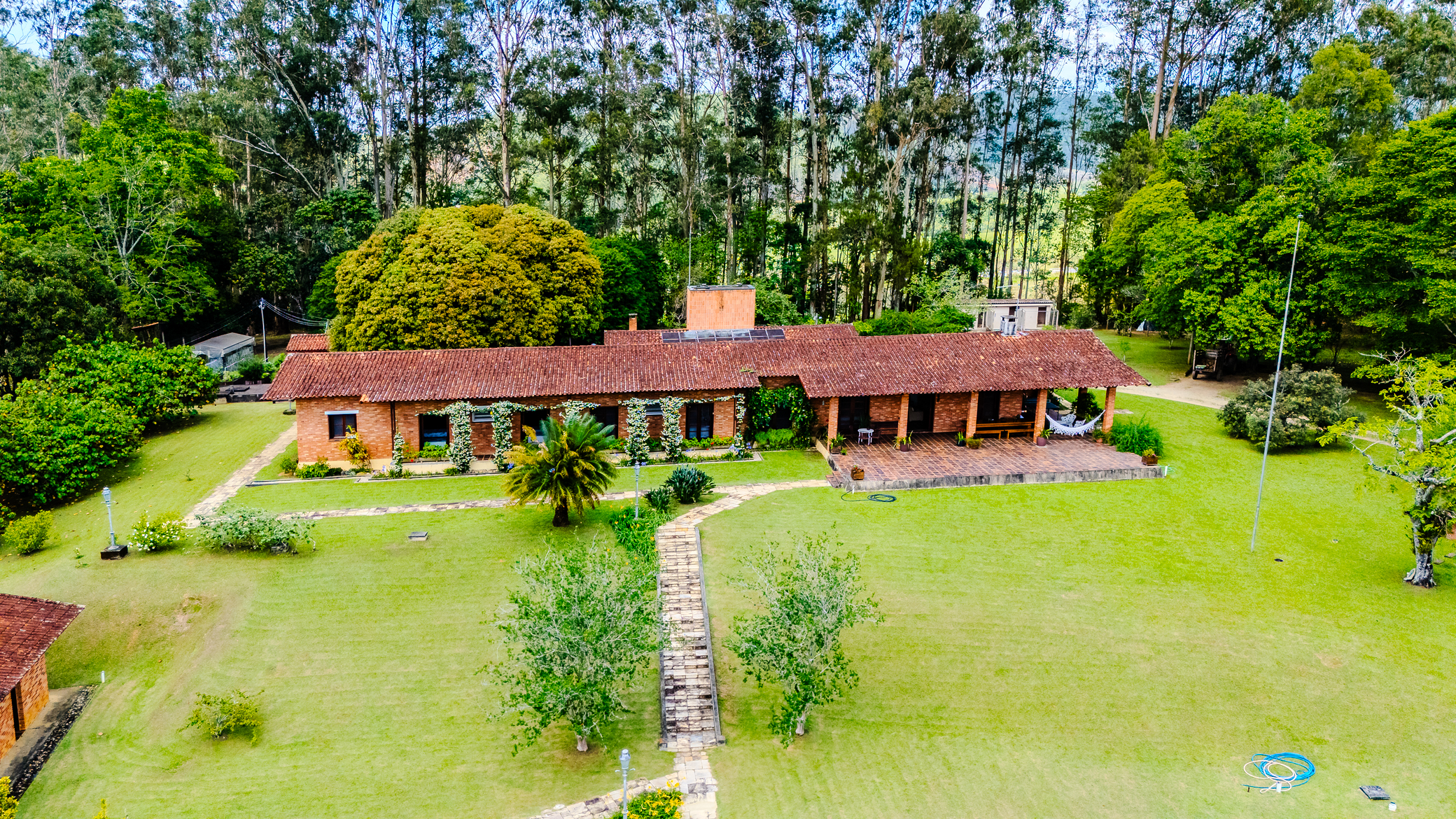 Fazenda à venda com 89,87 ha no bairro Piracuama em Pindamonhangaba/SP. 