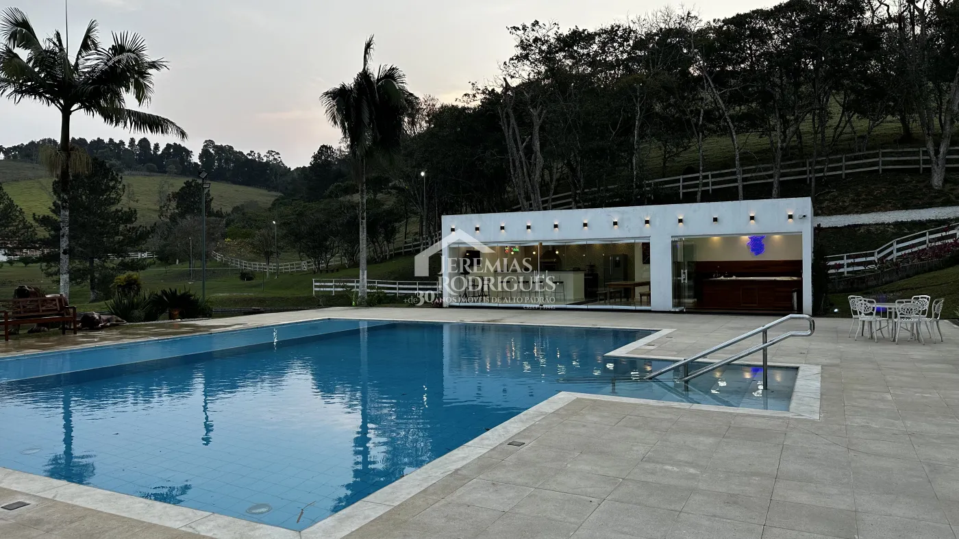 Haras à venda com 112.500 m² em Santa Isabel/SP.