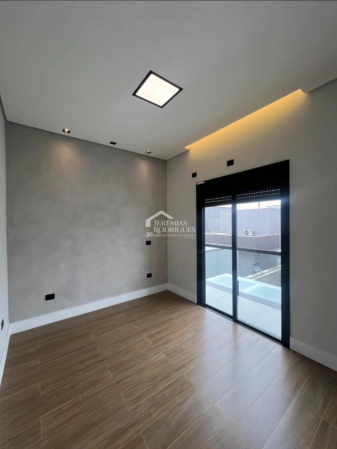 Sobrado com 4 suítes, 300 m² - Condomínio Ouro Ville - Taubaté/SP.