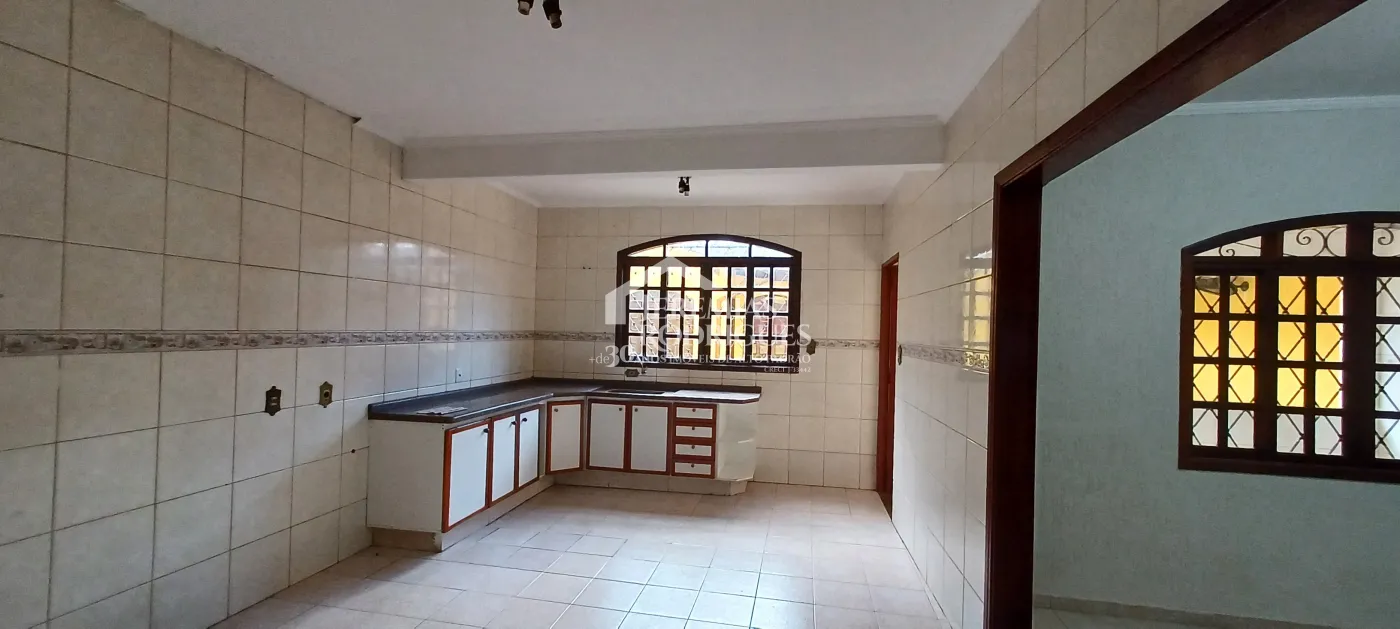Casa com 4 dormitórios, 250 m² - Vila Rica - Pindamonhangaba/SP