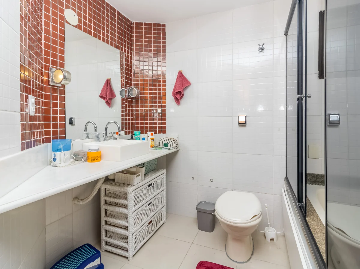 Apartamento 98 m² | 3 dormitórios | 950 m do metrô Praça da Árvore
