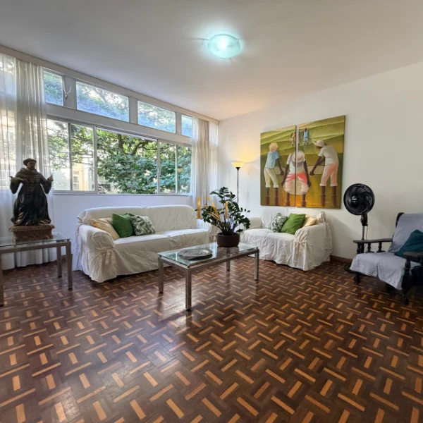 Imaculado apartamento de 4 quartos à venda com amplitude, luz natural e localização imbatível em Co — foto 4
