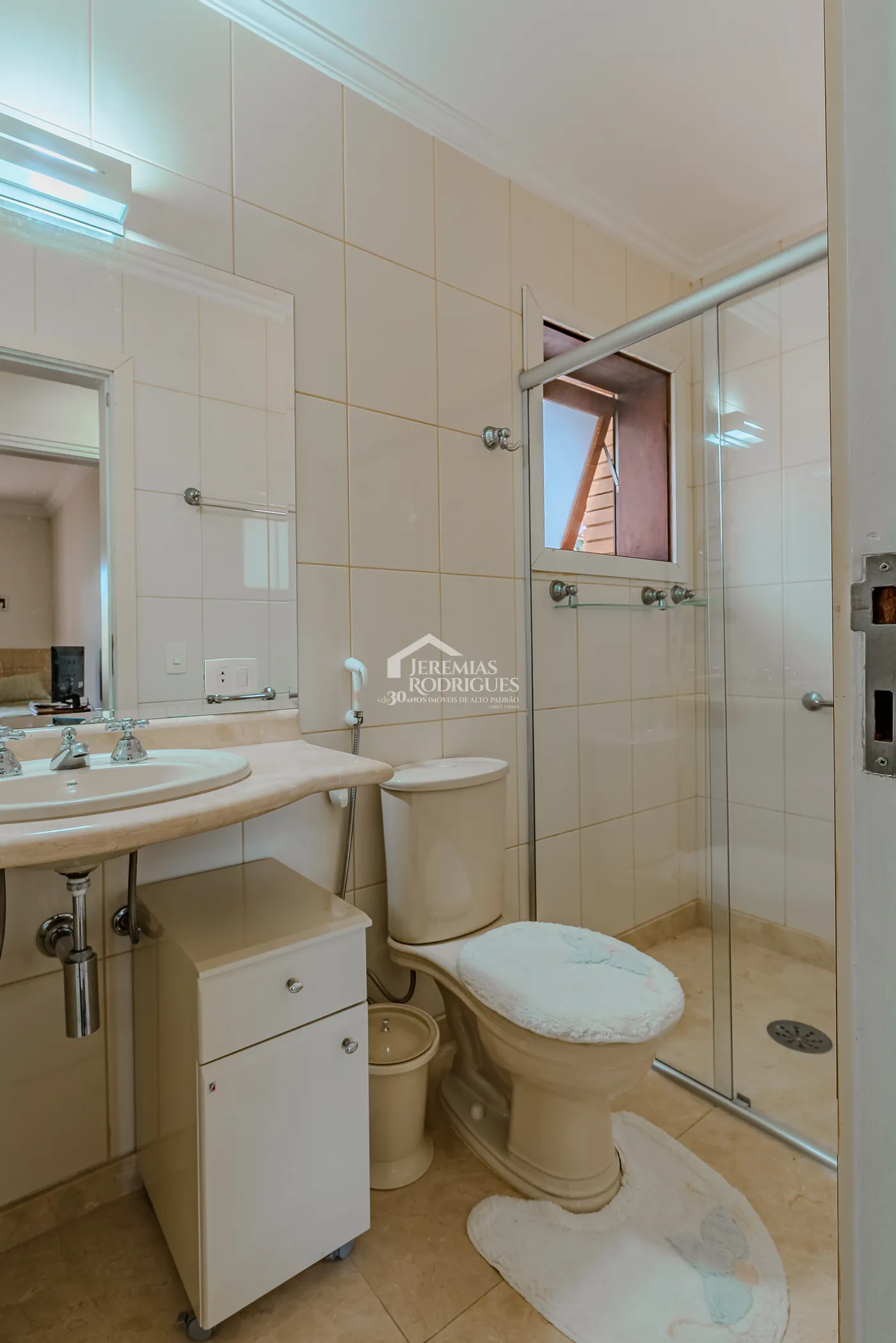 Casa para venda e locação com 5 suítes no Jardim Véu da Noiva em Campos do Jordão/SP