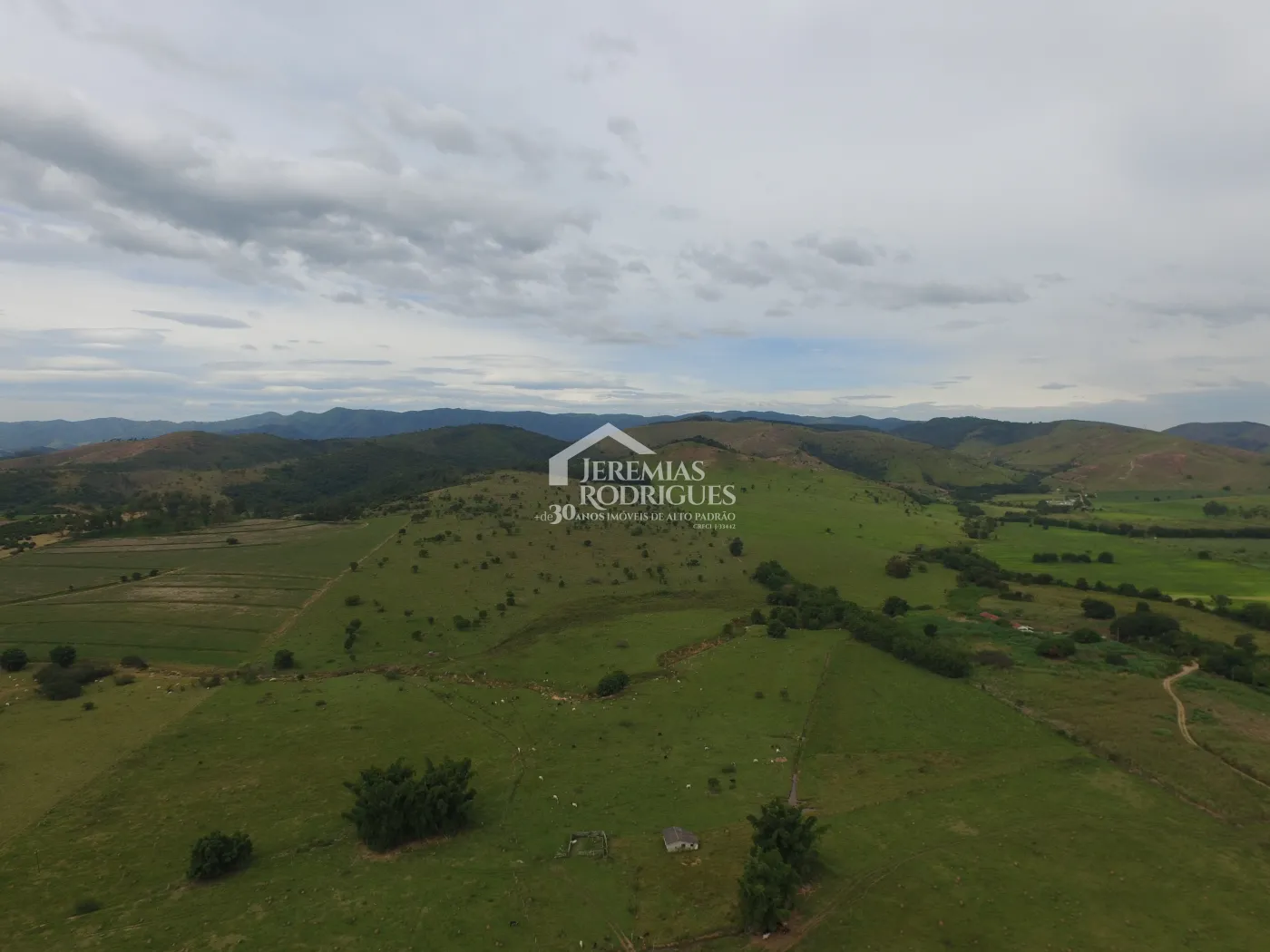 Terreno com 800.000 m² - Feital - Pindamonhangaba/SP.