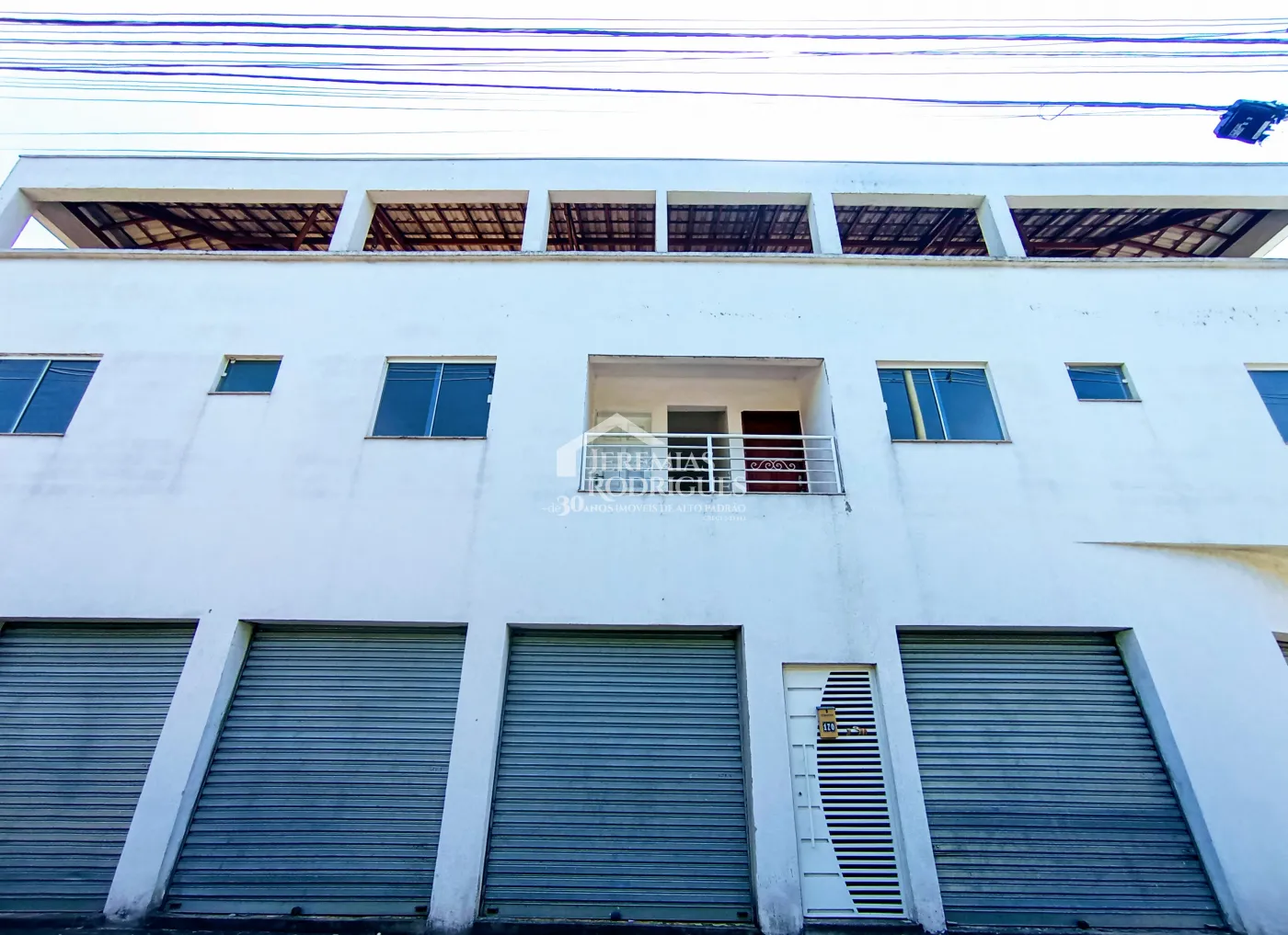 Prédio Comercial e Residencial com 720 m² no bairro Residencial Portal da Mantiqueira em Taubaté/SP
