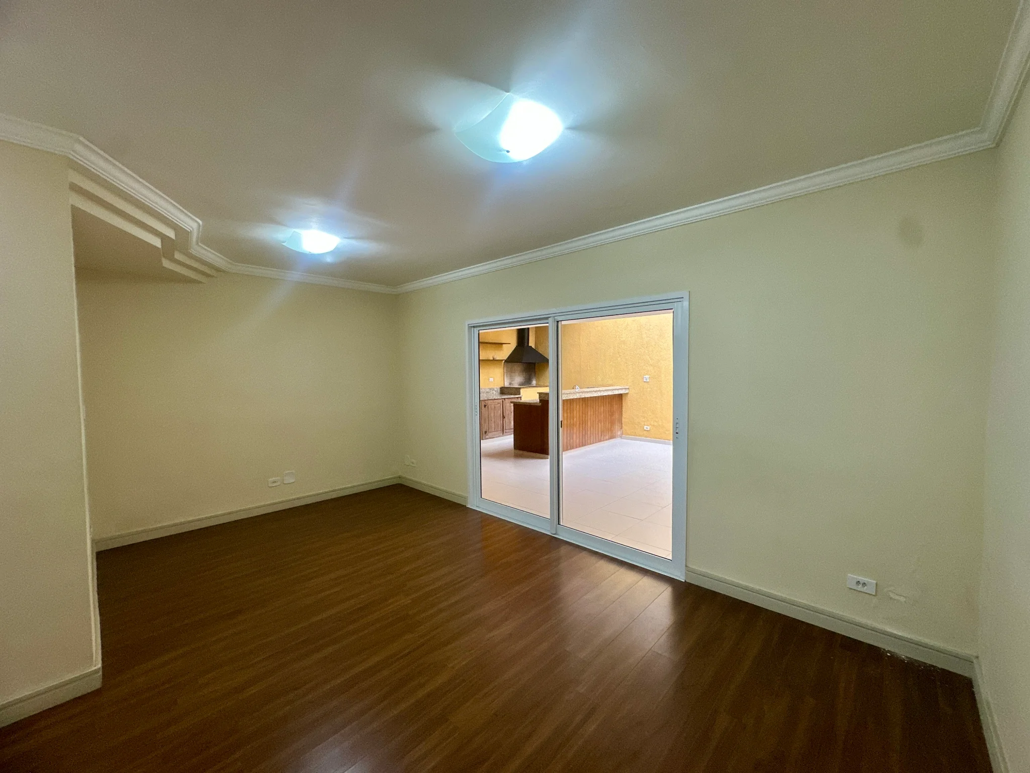 Casa com 3 dormitórios disponível para locação no Condomínio Bosque dos Pássaros em Tremembé/SP