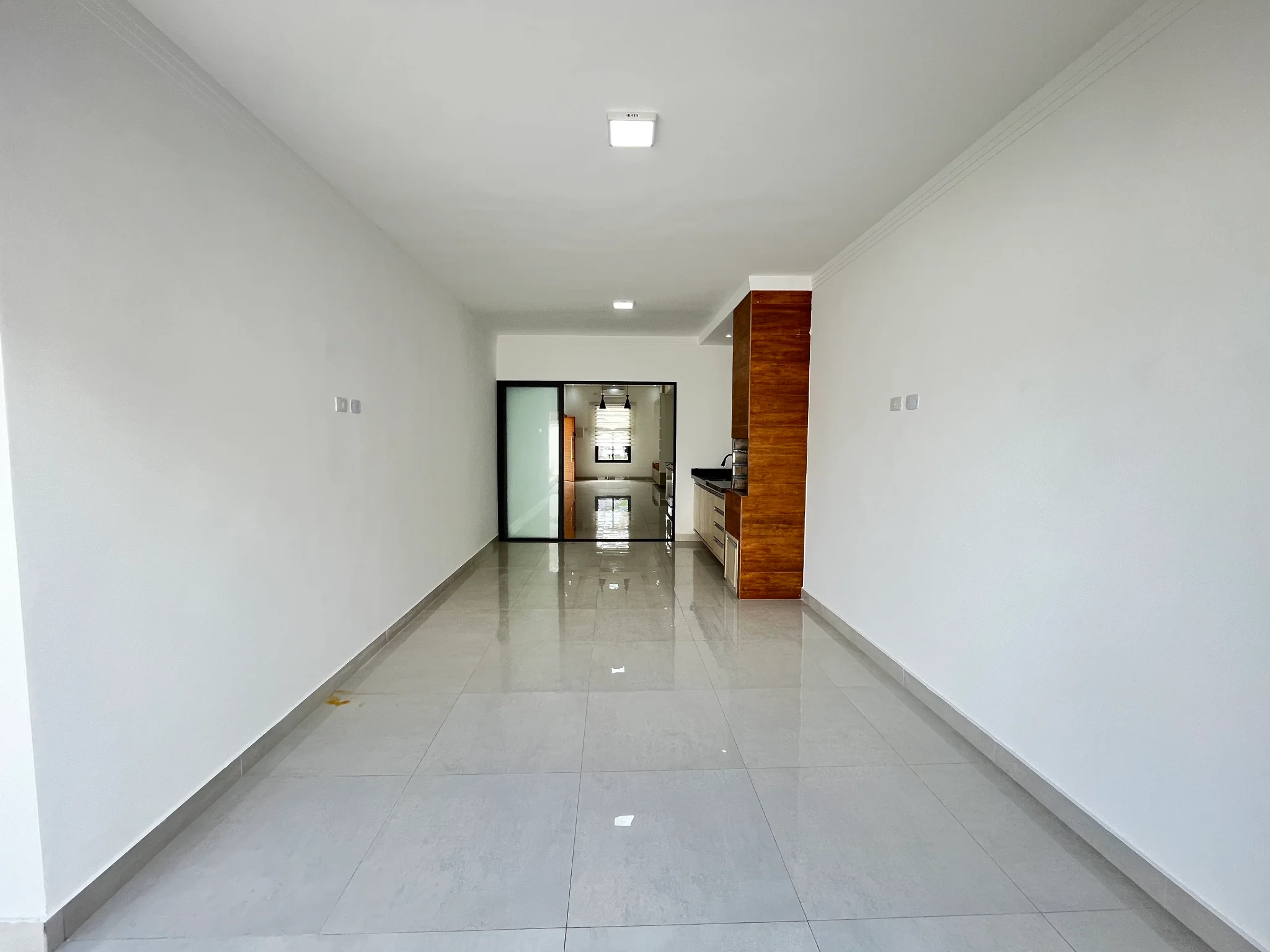 Casa térrea com espaço gourmet à venda no Village do Sol em Pindamonhangaba/SP