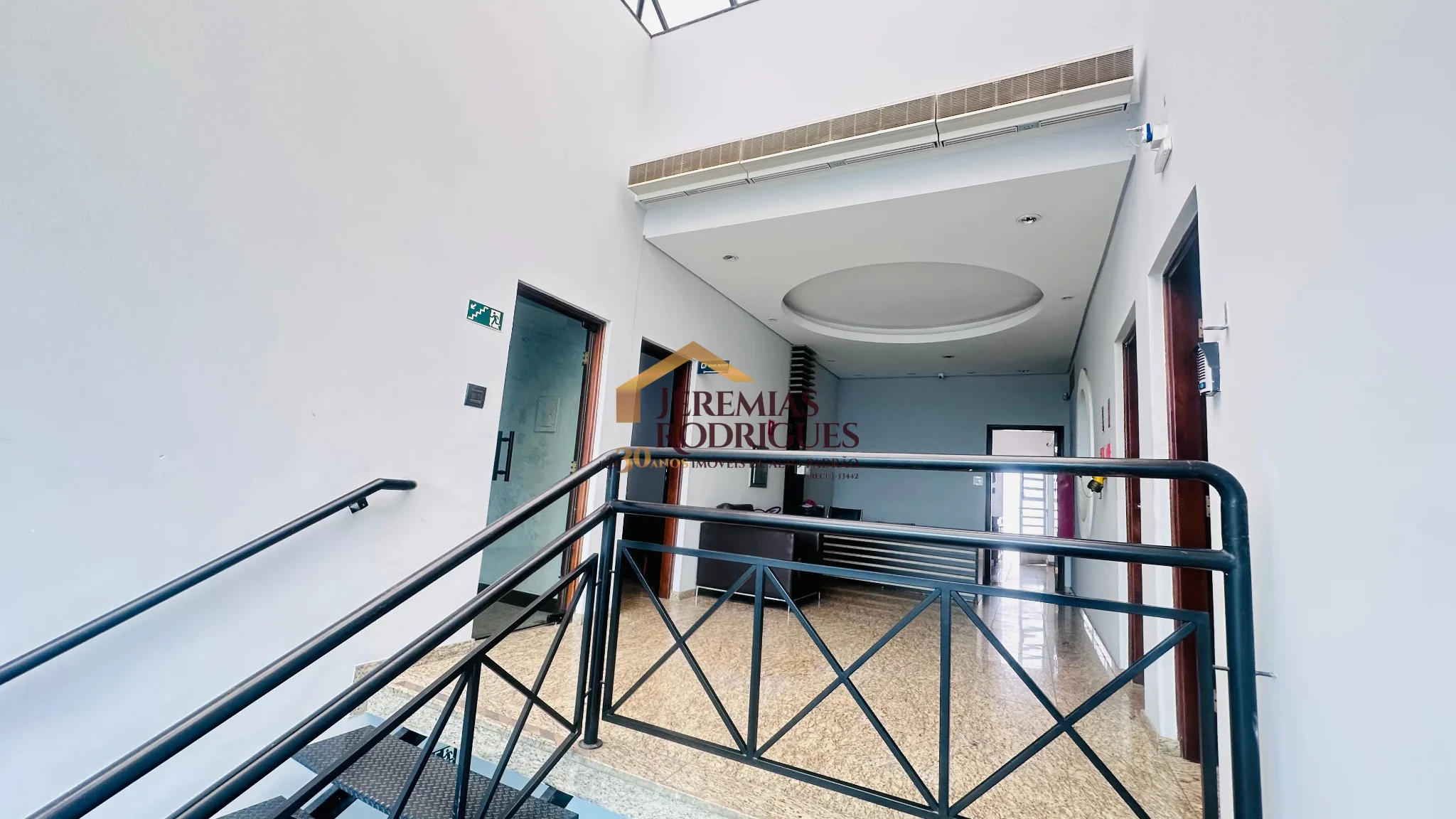 Sala comercial para locação no Village Mall em Pindamonhangaba/SP. — foto 2