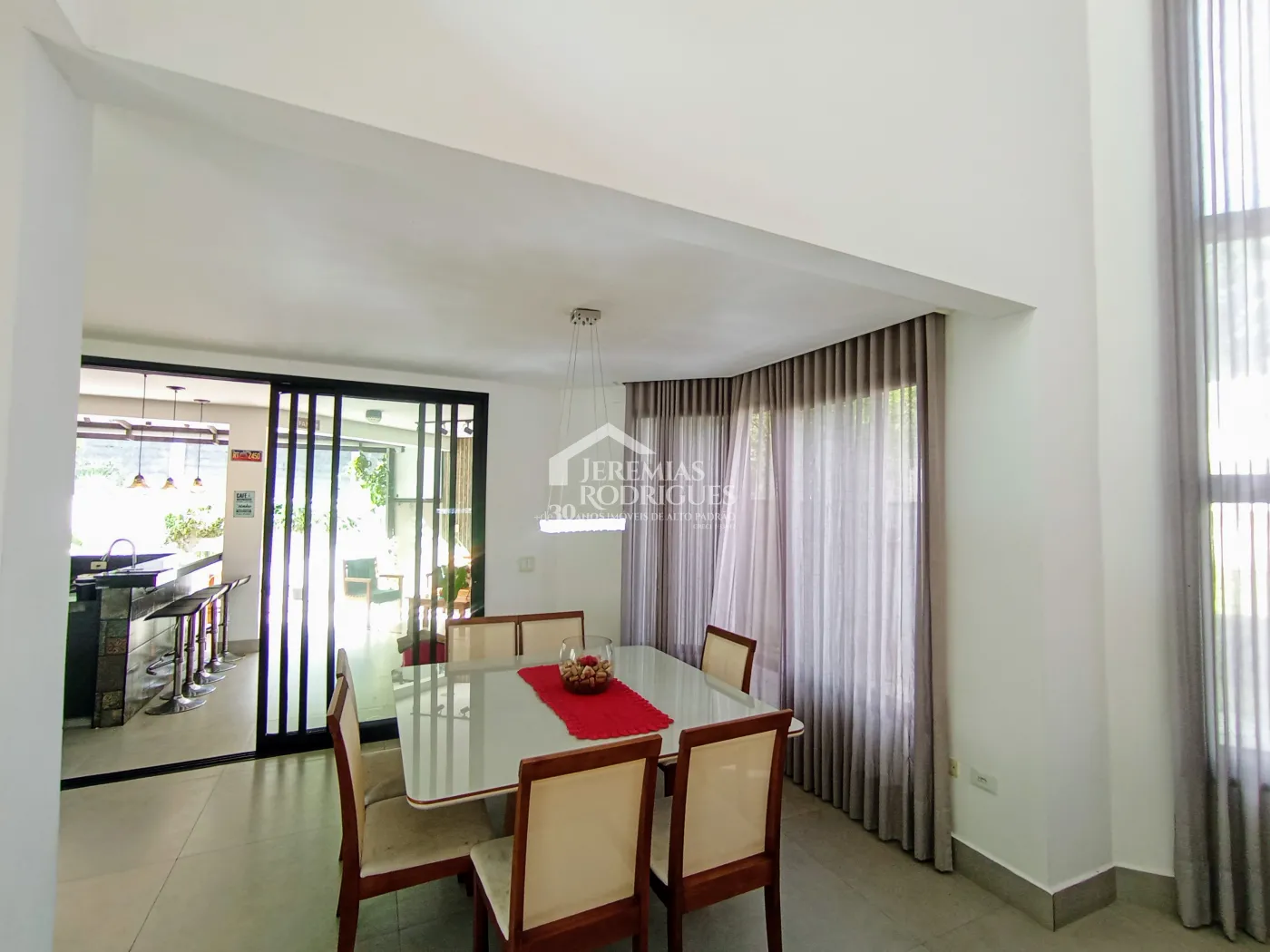 Casa para venda com 3 suítes no Condomínio Morada do Visconde em Tremembé/SP
