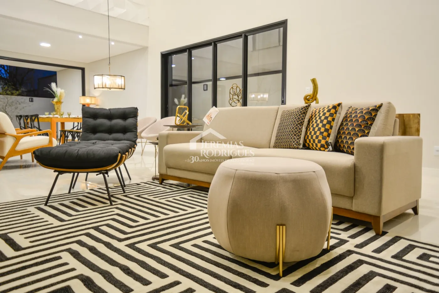 Casa com 4 dormitórios, 245 m² - Condomínio Colinas do Belém - Taubaté/SP