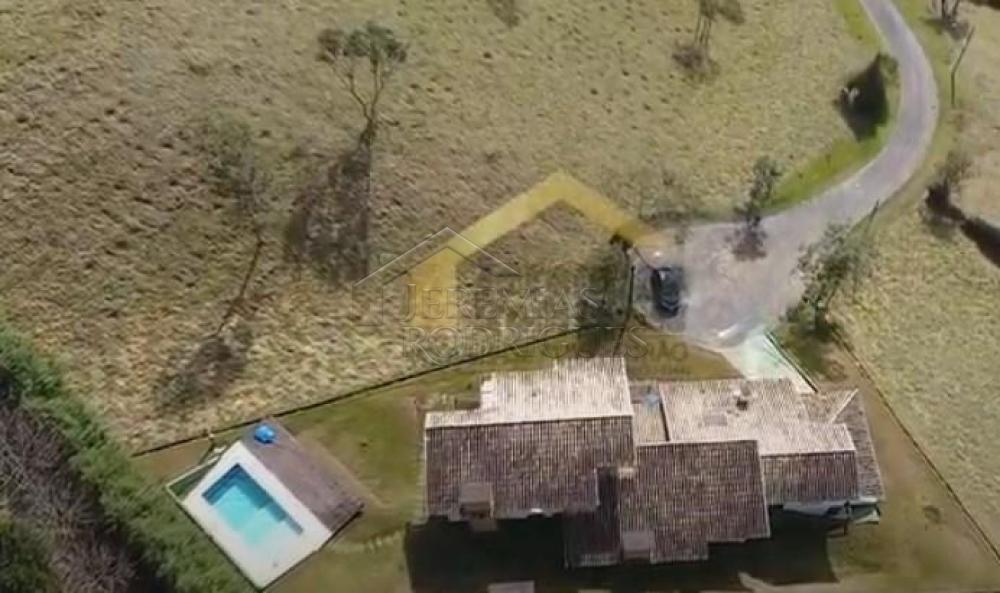 Casa para venda e locação com 3 dormitórios em Santo Antônio do Pinhal/SP