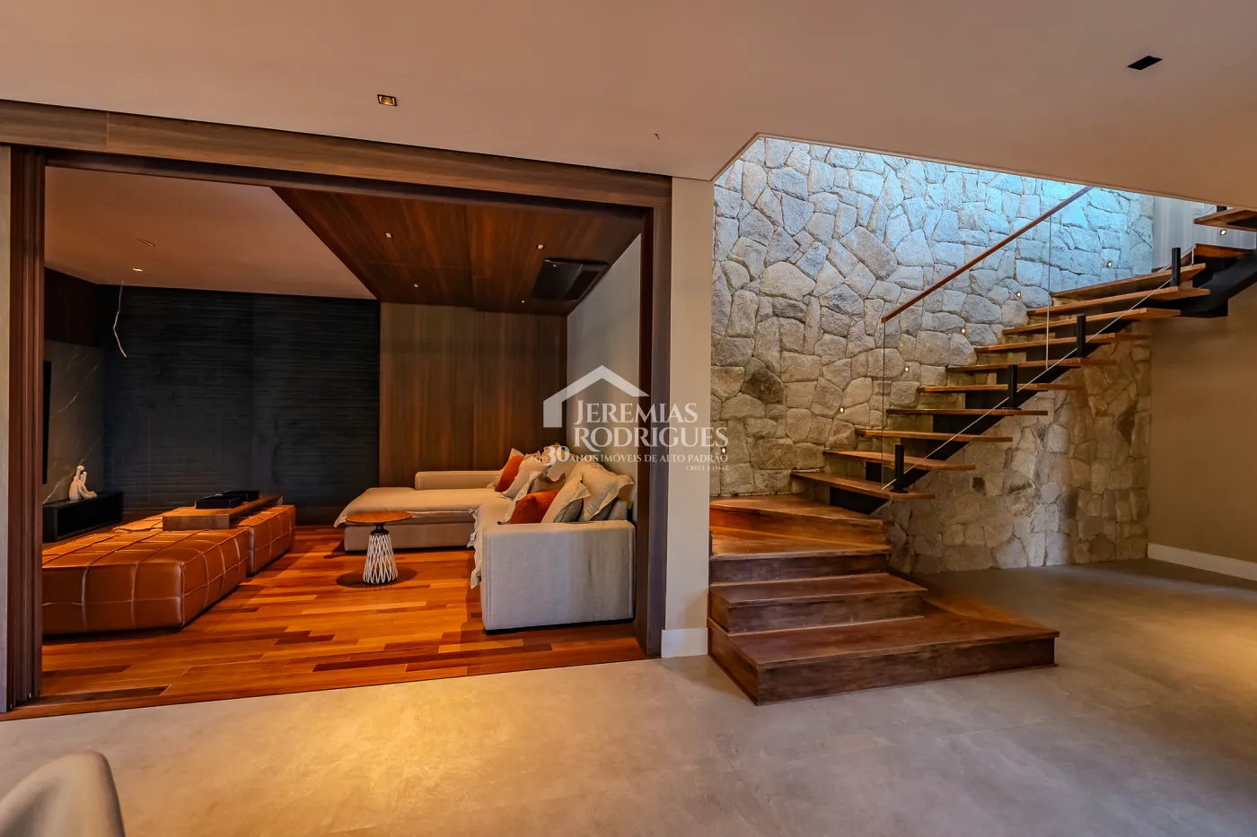Casa de 2727 m² à venda por R$ 15.000.000,00 - Campos do Jordão/SP