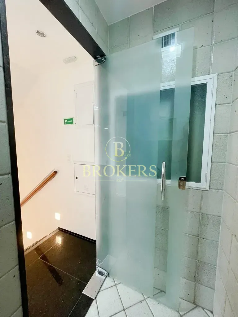 Edifício de sede corporativa exclusiva no Humaitá em localização estratégica da Zona Sul
