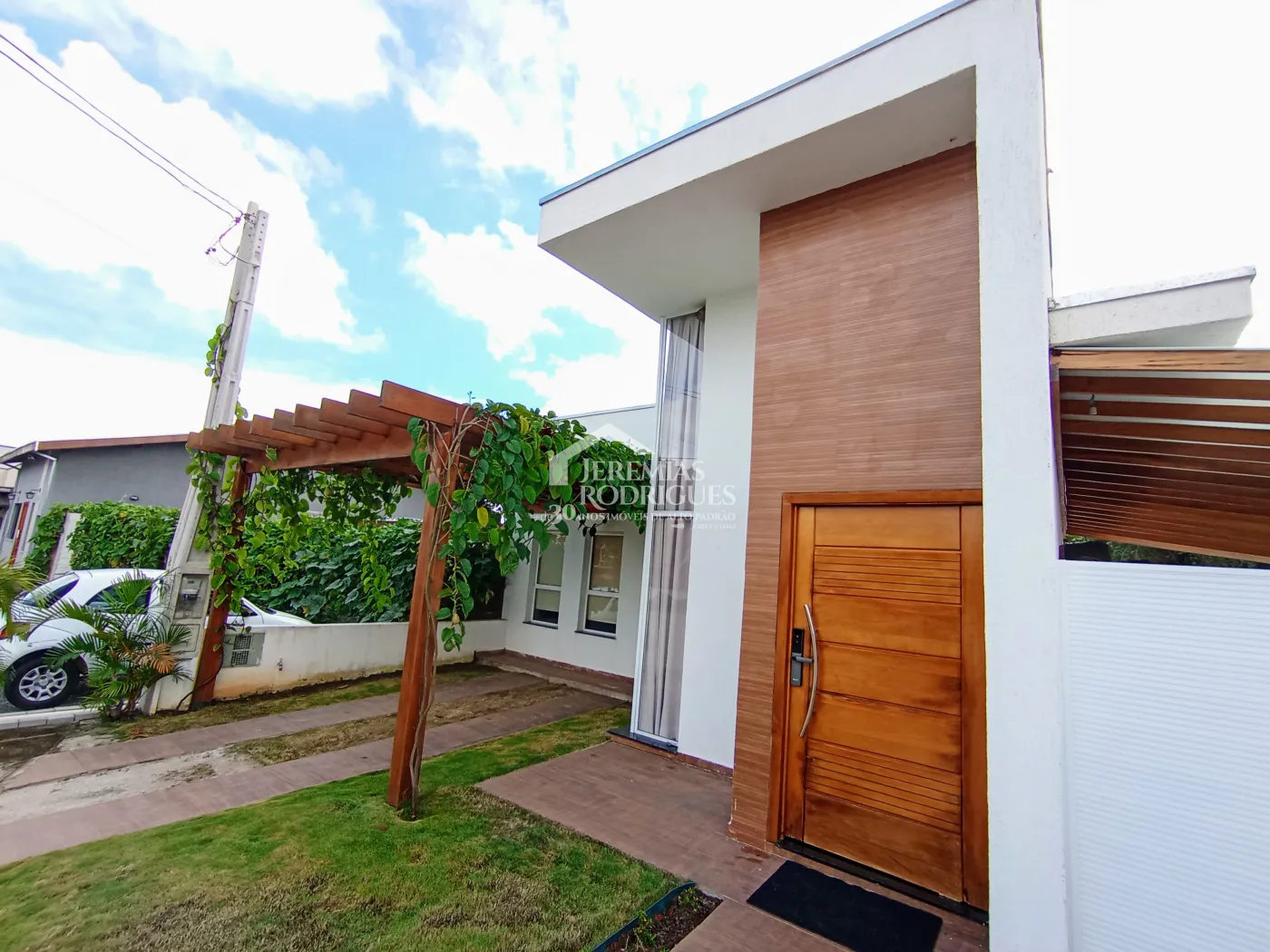 Casa para venda com 2 dormitórios no Residencial Charles Schineider em Taubaté/SP