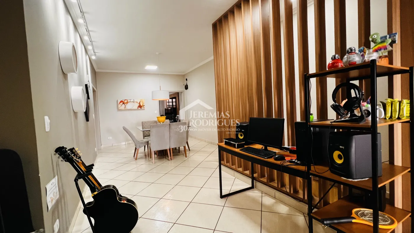 Casa com 3 dormitórios, 198 m² - Alto São Pedro - Taubaté/SP.