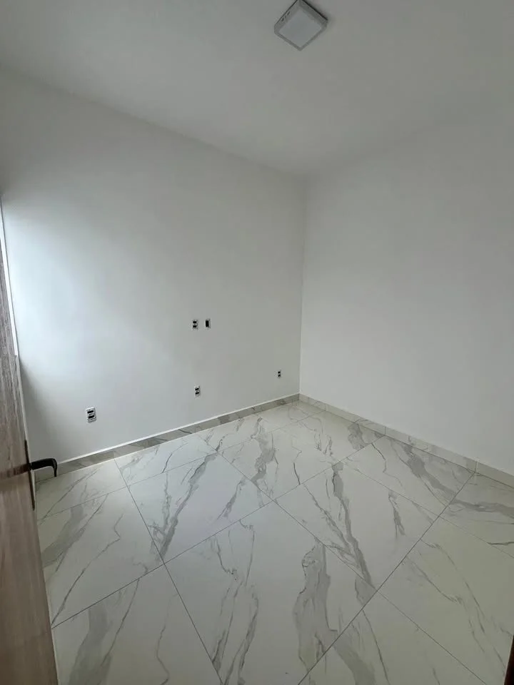 Casa à venda em Pindamonhangaba no bairro Parque das Palmeiras