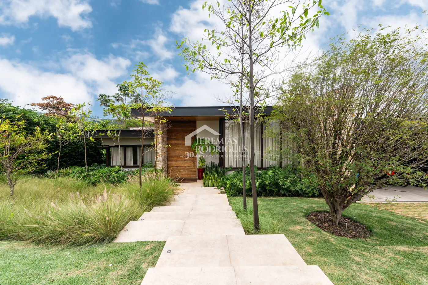 Casa para venda com 4 suítes no Condomínio Fazenda Dona Carolina em Itatiba/SP