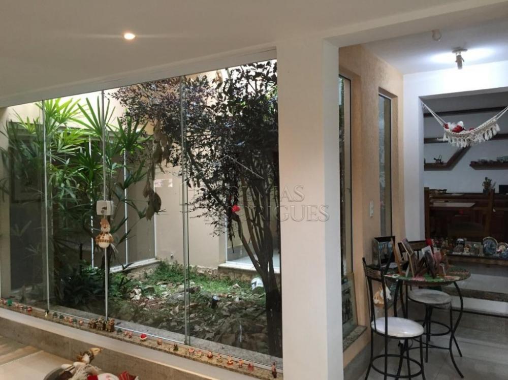 Casa à venda por R$ 2.455.000,00 - Pindamonhangaba/SP