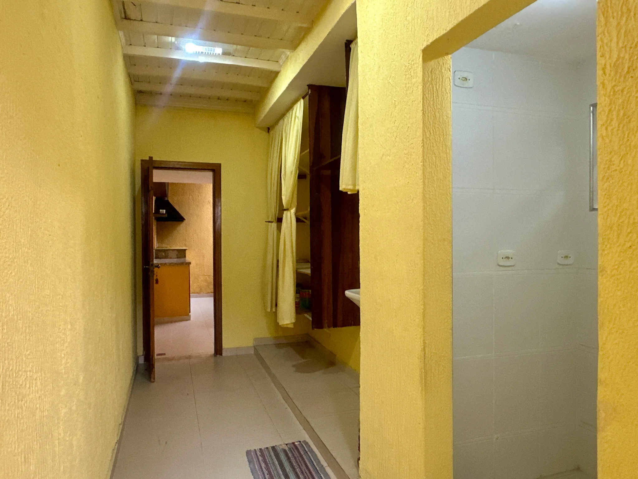 Casa com 3 dormitórios disponível para locação no Condomínio Bosque dos Pássaros em Tremembé/SP