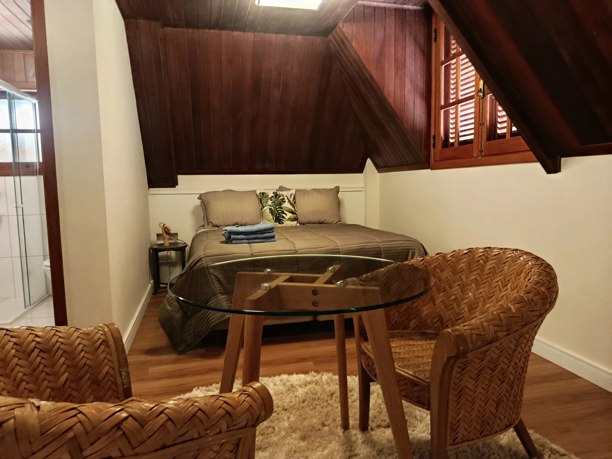 Casa à venda com 5 dormitórios no Condomínio Villagio Del Sole em Campos do Jordão/SP. 