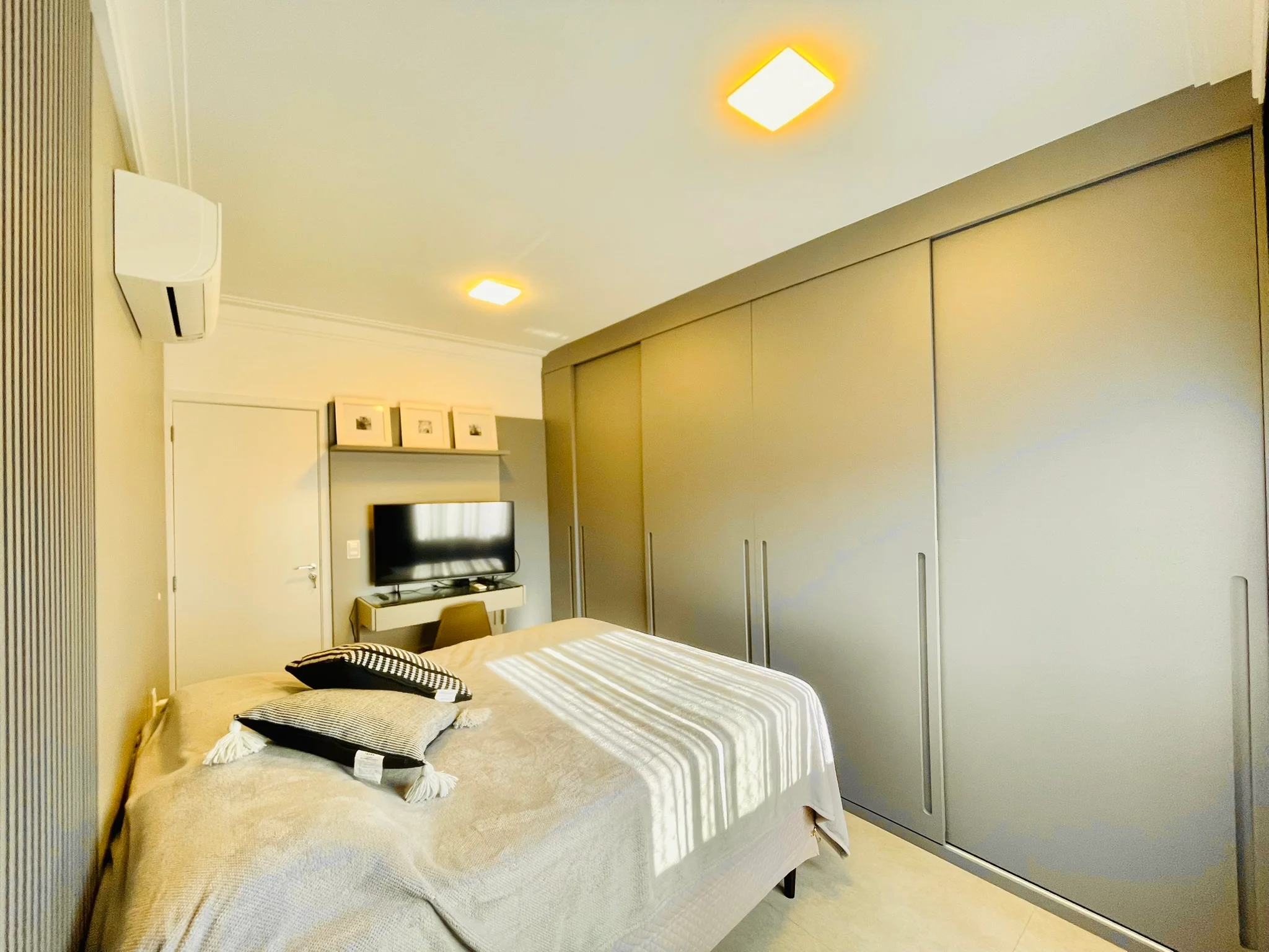 Apartamento à venda com exclusividade com 3 dormitórios no Condomínio Lucca em Taubaté/SP. 