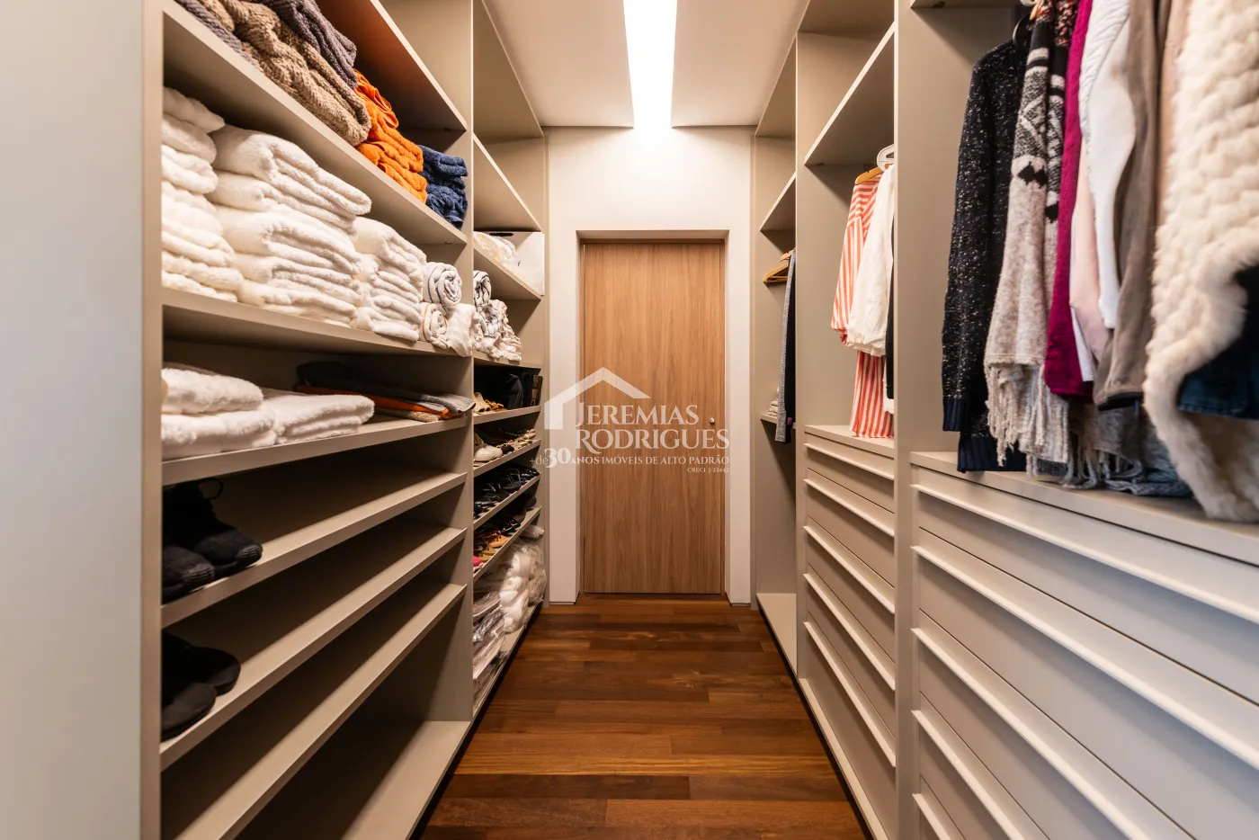 Casa para venda com 4 suítes no Condomínio Fazenda Dona Carolina em Itatiba/SP