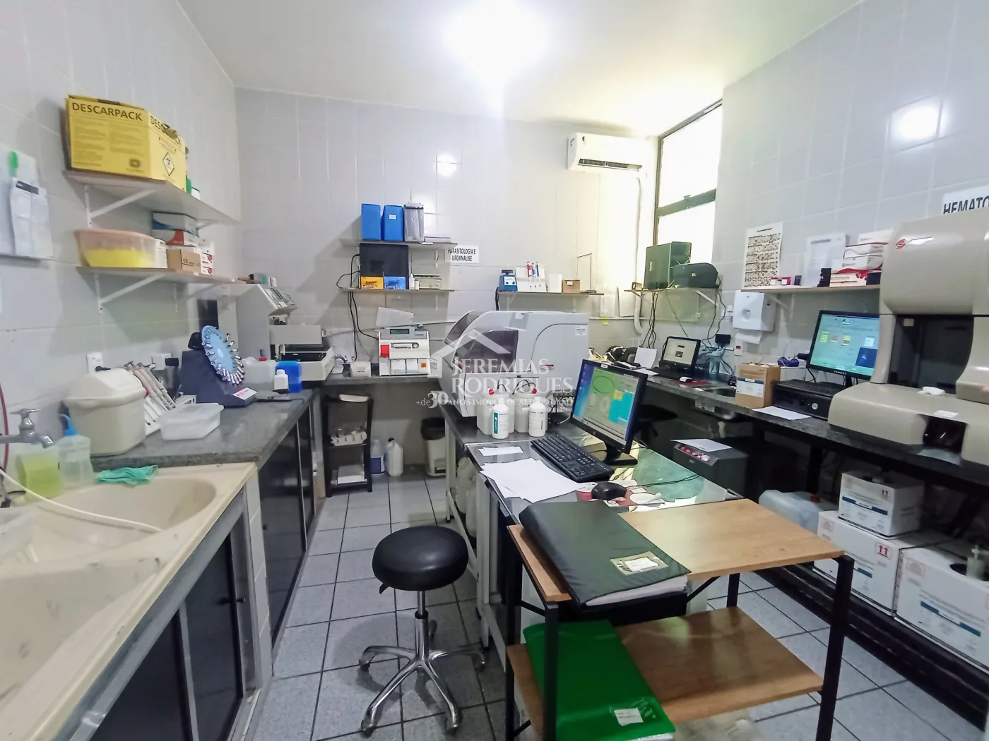 Ponto comercial para venda com 161 m² no bairro São Benedito em Pindamonhangaba/SP