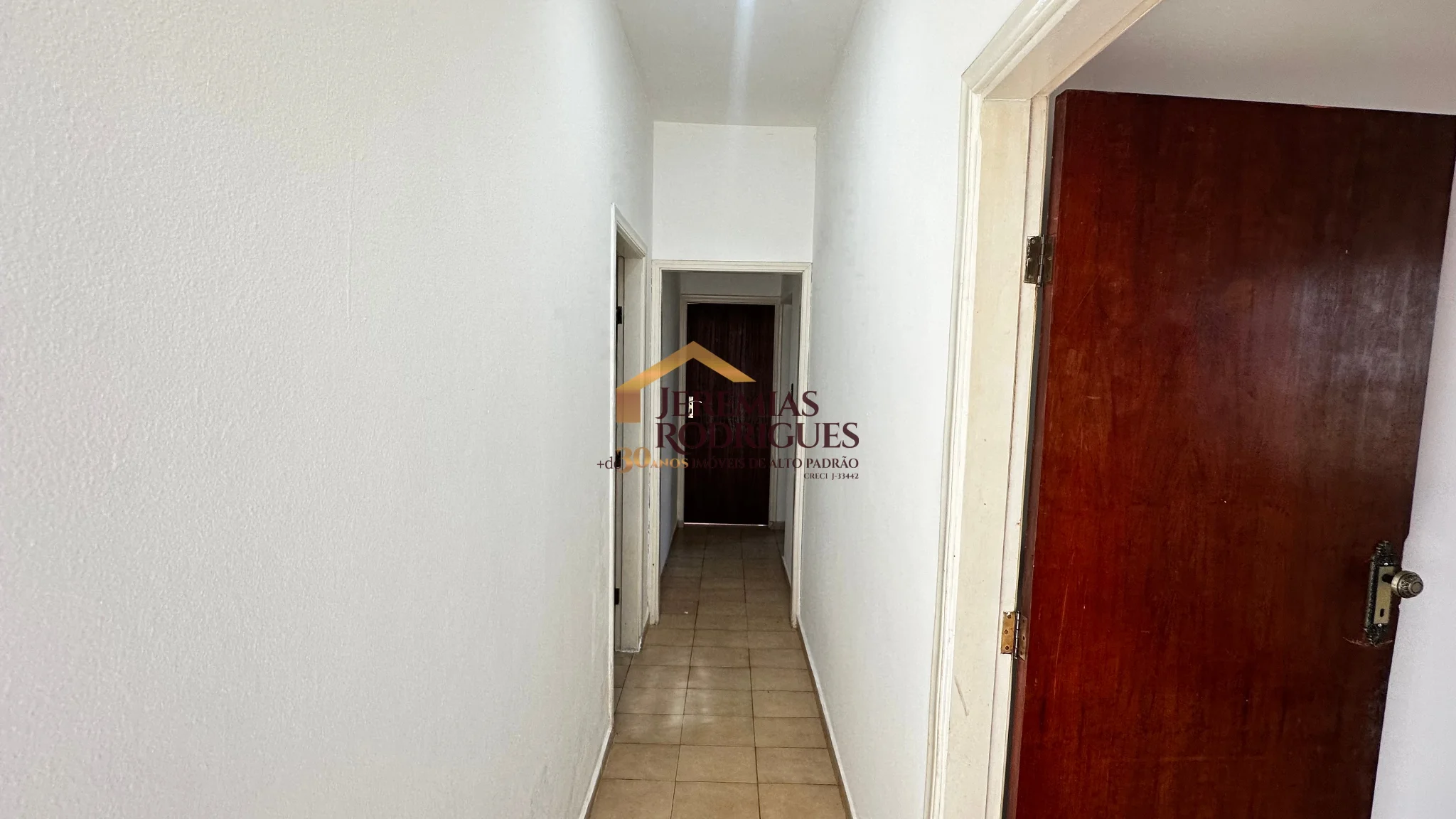 Casa para locação no centro em Pindamonhangaba/SP. - foto 12