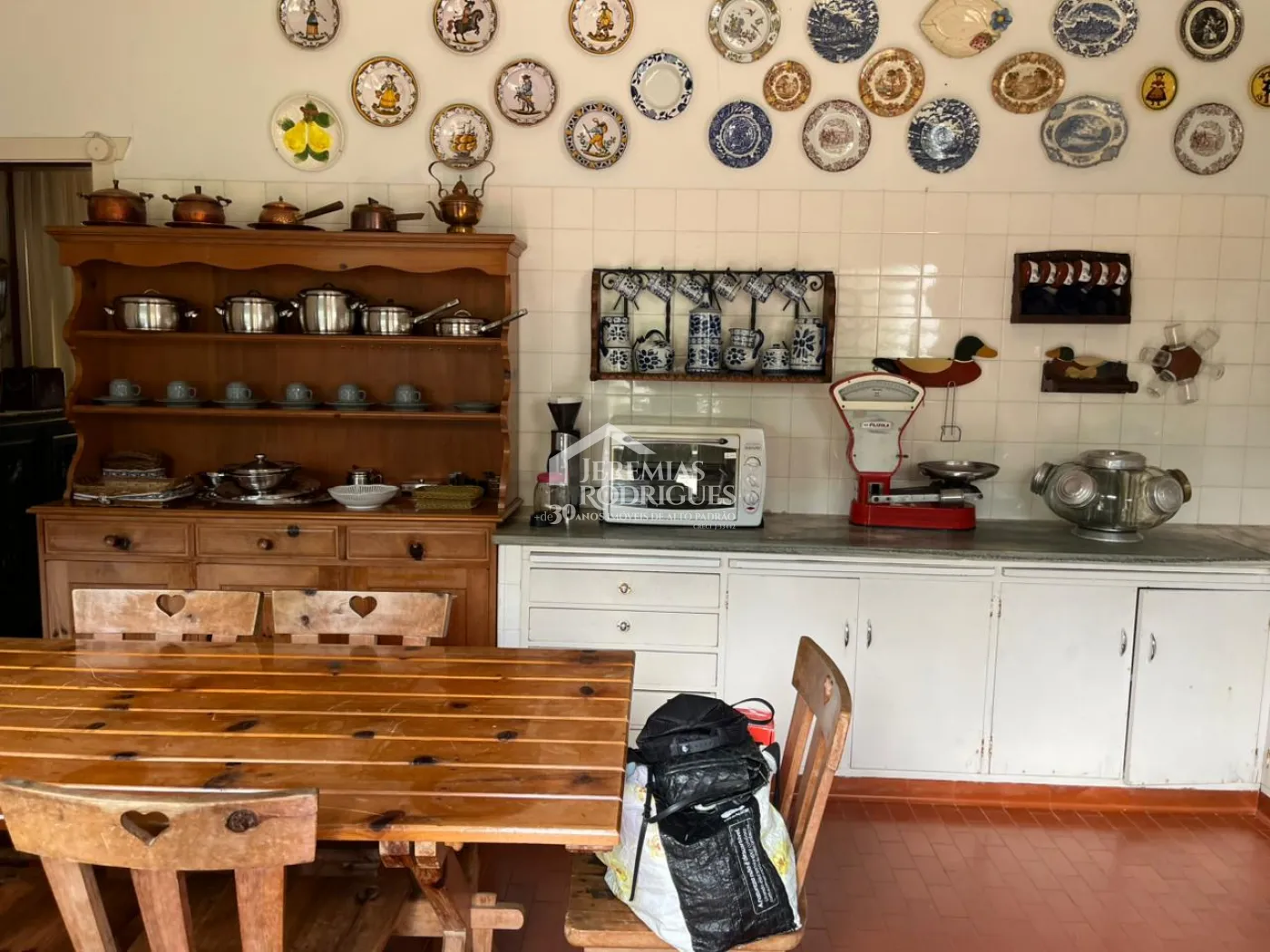 Casa para venda com 3 dormitórios no Jardim do Embaixador em Campos do Jordão/SP