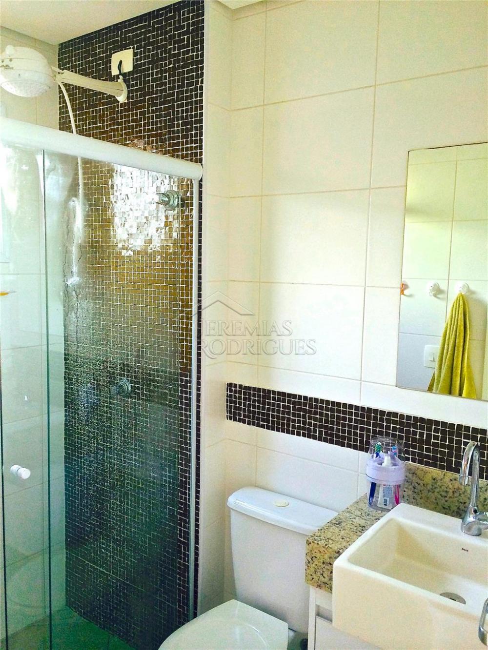 Apartamento à venda com 3 suiítes no Edífico Jerivá em Ubatuba/SP.