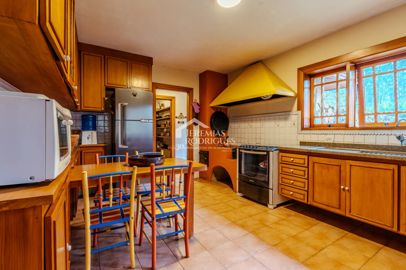 Casa de Campo à venda com 5 suítes no bairro Reinópolis em Santo Antônio do Pinhal/SP