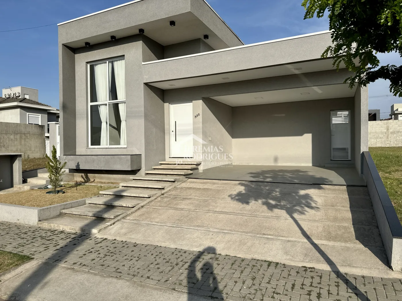 Casa com 3 dormitórios, 169,20 m² - Condomínio Ouro Ville - Taubaté/SP.