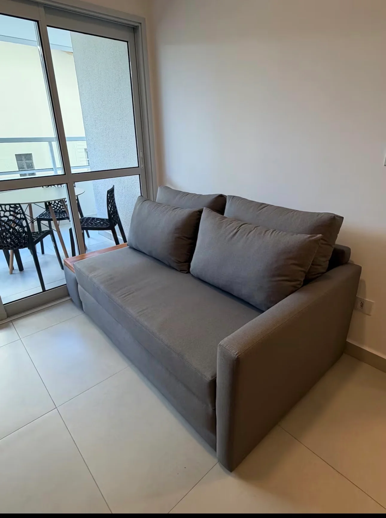 Apartamento à venda com 2 suítes no Condomínio Cian em Ubatuba/SP. 