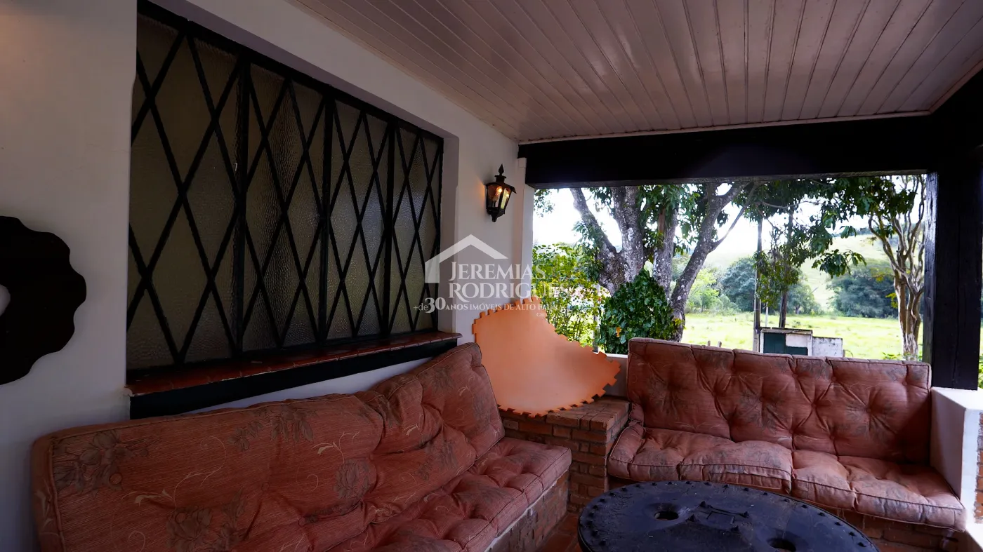 Fazenda à venda com 2.544 hectares em Santa Branca/SP.