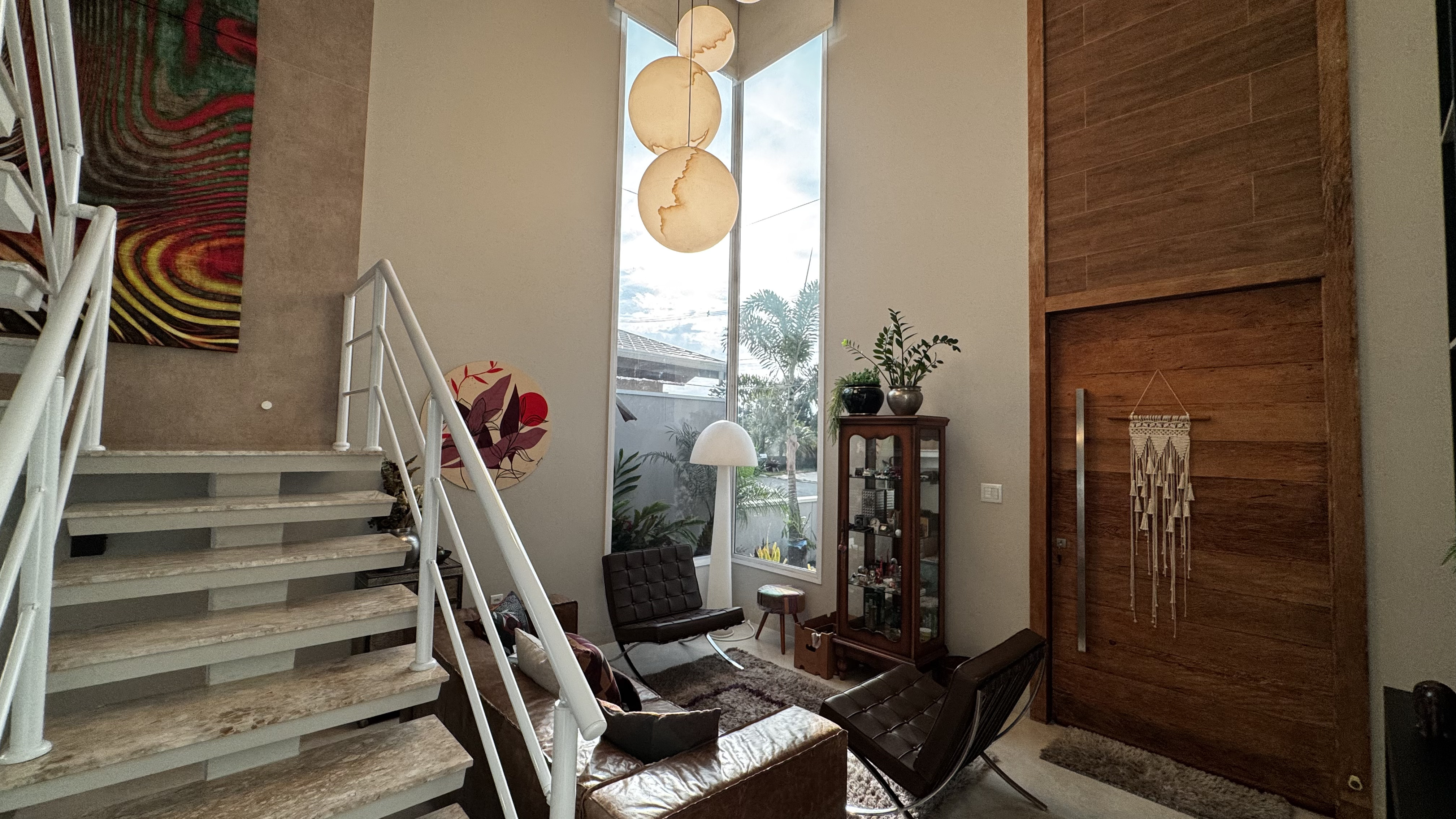 Casa à venda com 3 suítes no Condomínio Reserva dos Lagos em Pindamonhangaba/SP.