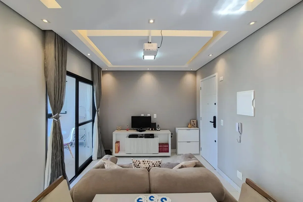 Oportunidade no Centro de SBC: Apartamento Moderno de 74m², 2 Suítes, Varanda Gourmet e 2 Vagas Livres – Abaixo do Valor de Avaliação!