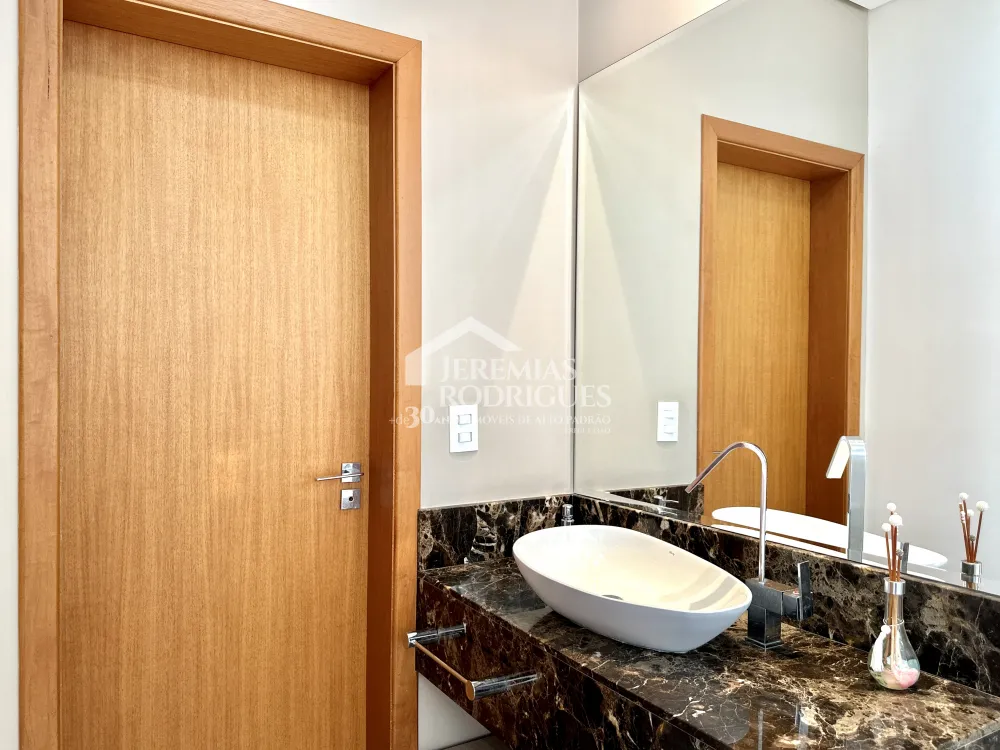 Casa mobiliada para locação no Condomínio Campos do Conde I em Tremembé/SP. 