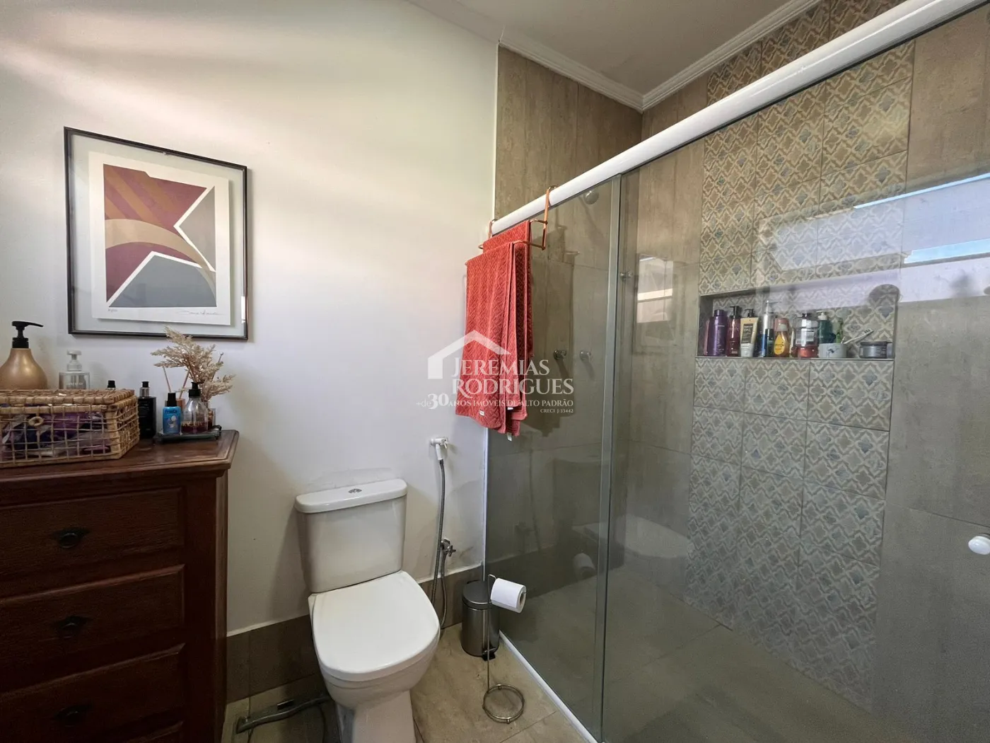 Casa para venda e locação com 2 suítes no Condomínio Verdes Vales em Taubaté/SP