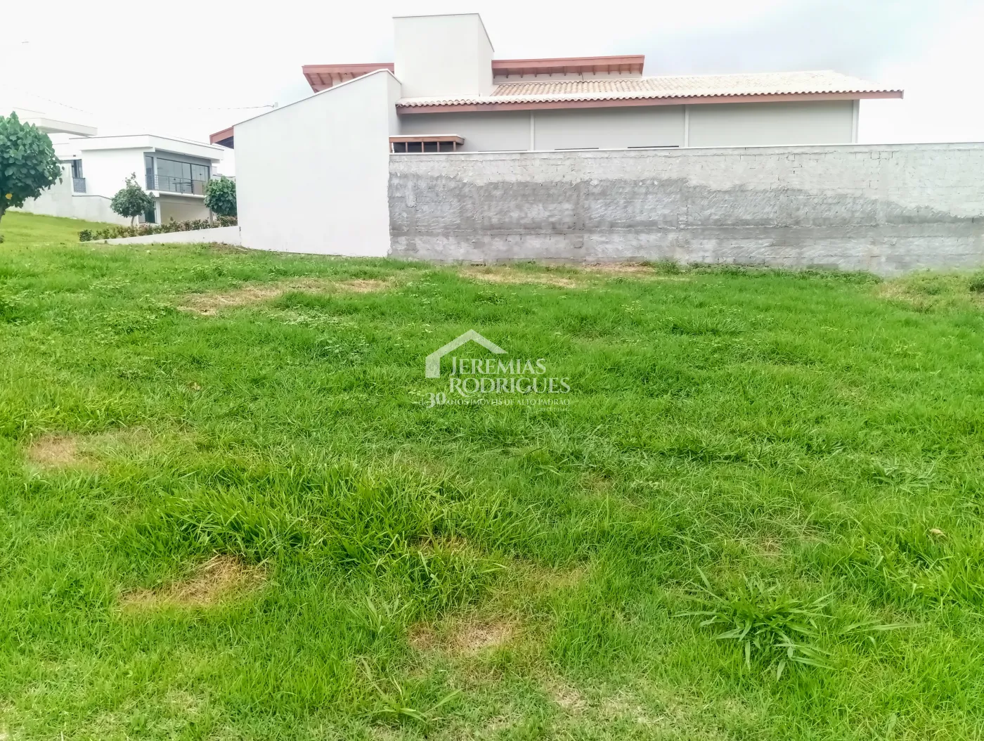 Terreno à venda com 528 m² no Condomínio Cyrela Landscape em Taubaté/SP.