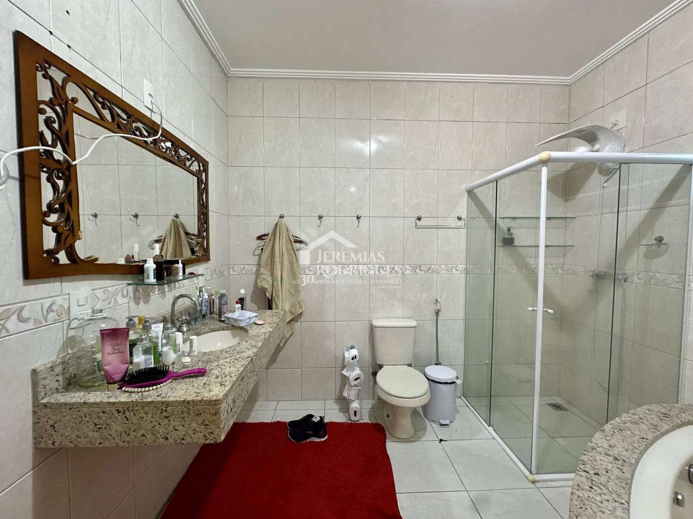 Casa comercial com 320 m² - Chácara Guizard - Taubaté/SP.