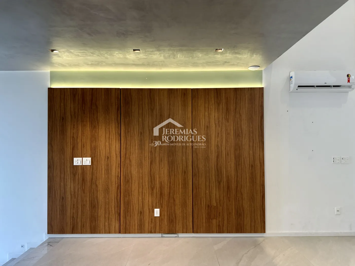 Casa à venda no Condomínio Residencial Terras de San Marco em Taubaté/SP.