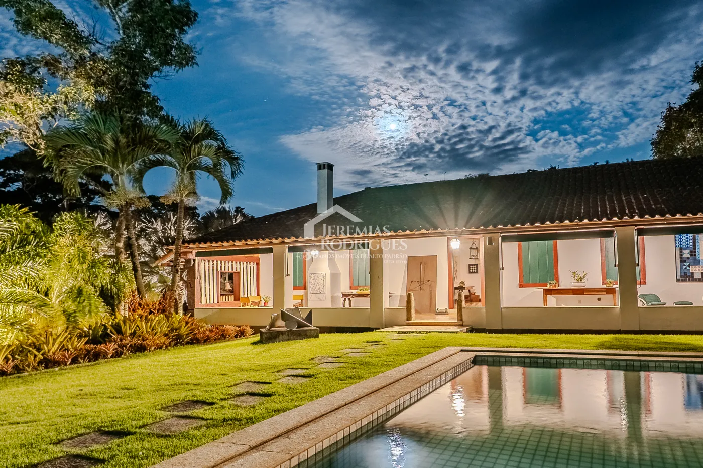 Fazenda à venda com 3.389.000,00 m² em Piraí/RJ.