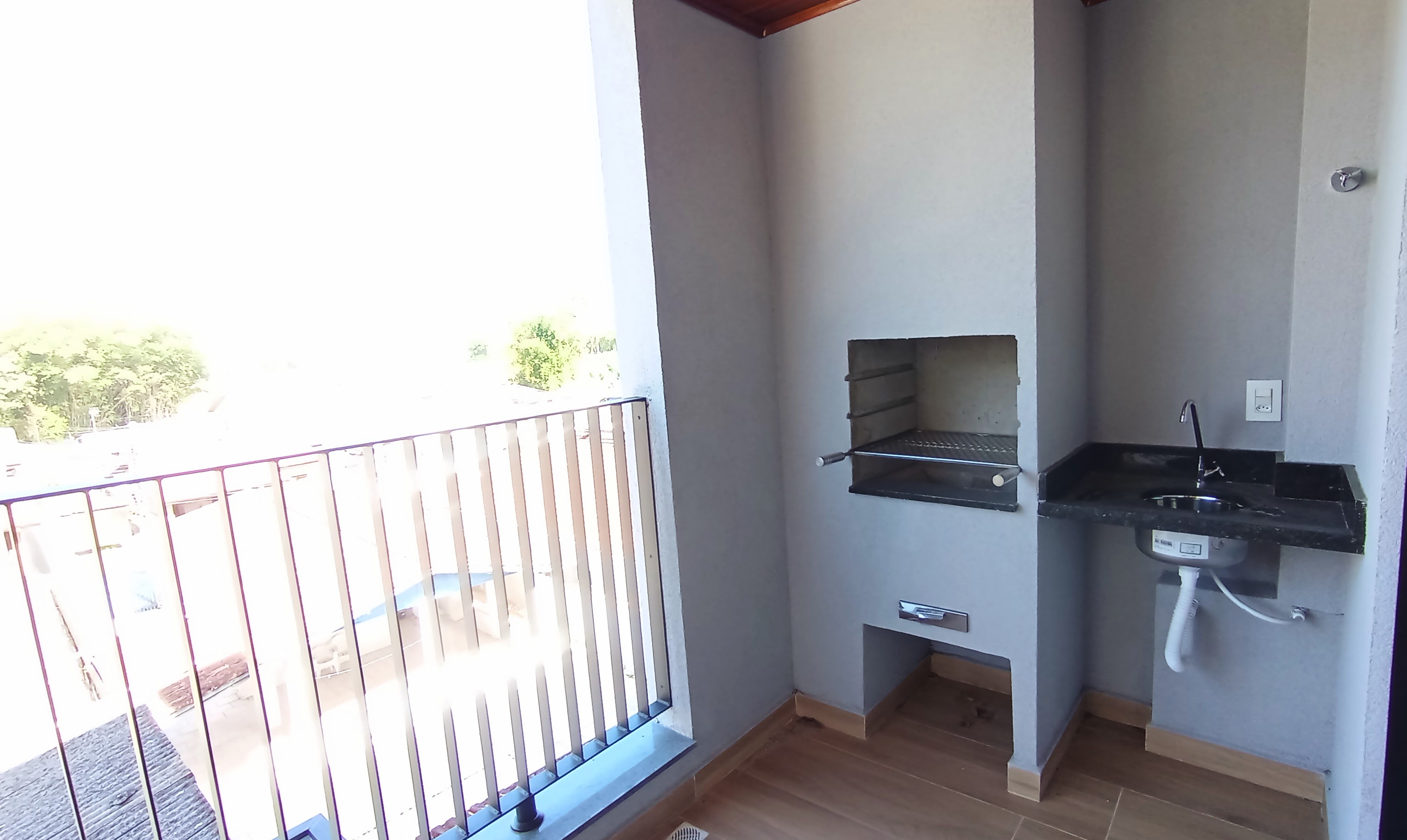 Apartamento à venda com 3 suítes, 124 m² no Edifício Residencial Apoema em Ubatuba/SP.