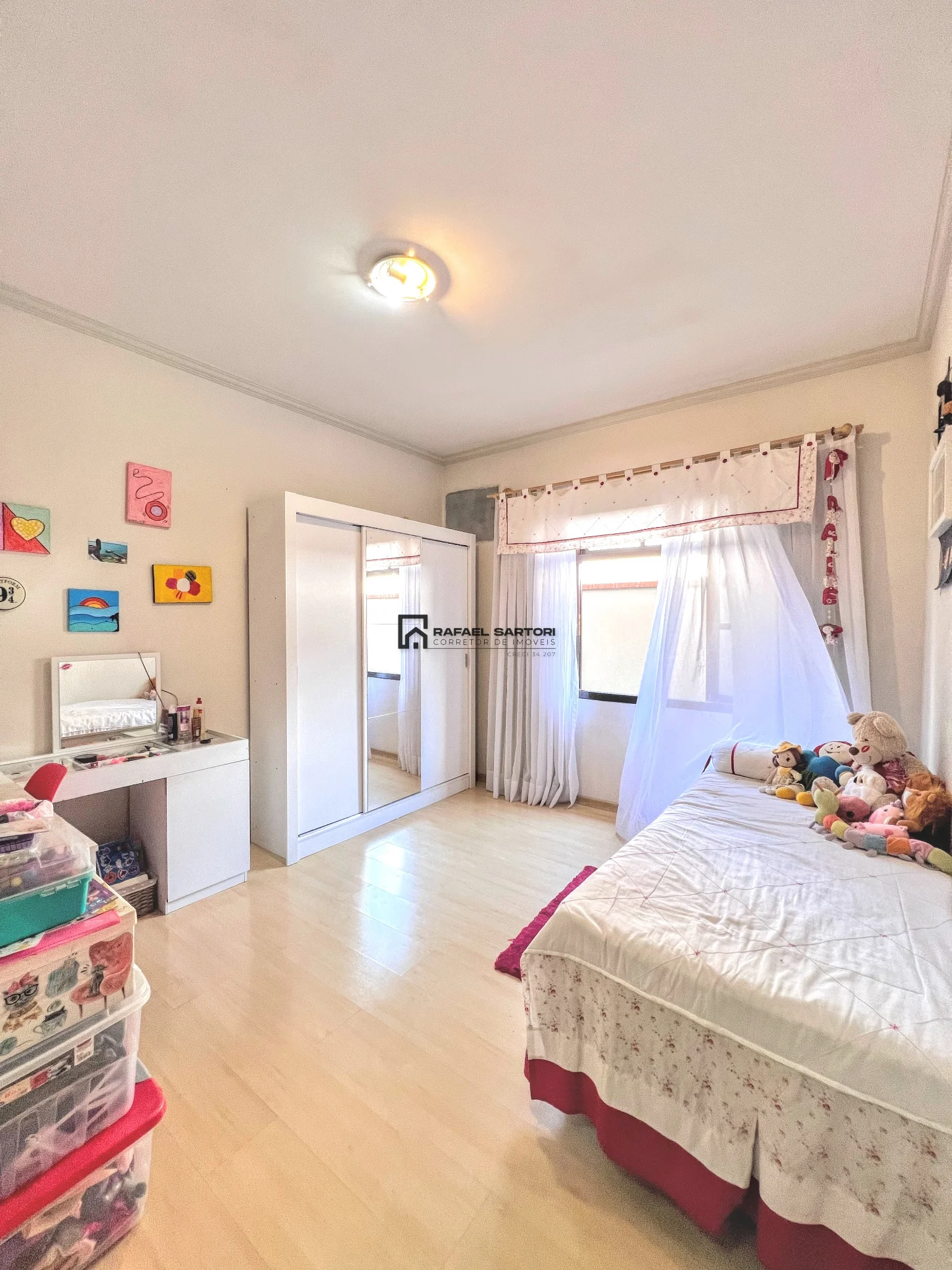 CASA COM AMPLO TERRENO BAIRRO NOVA BRASILIA 