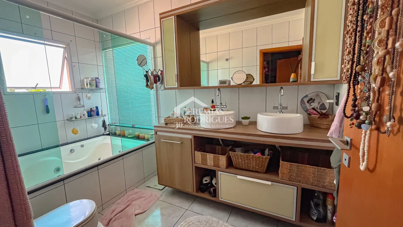 Casa com 2 quartos, 240 m² - Condomínio Real Ville - Pindamonhangaba/SP