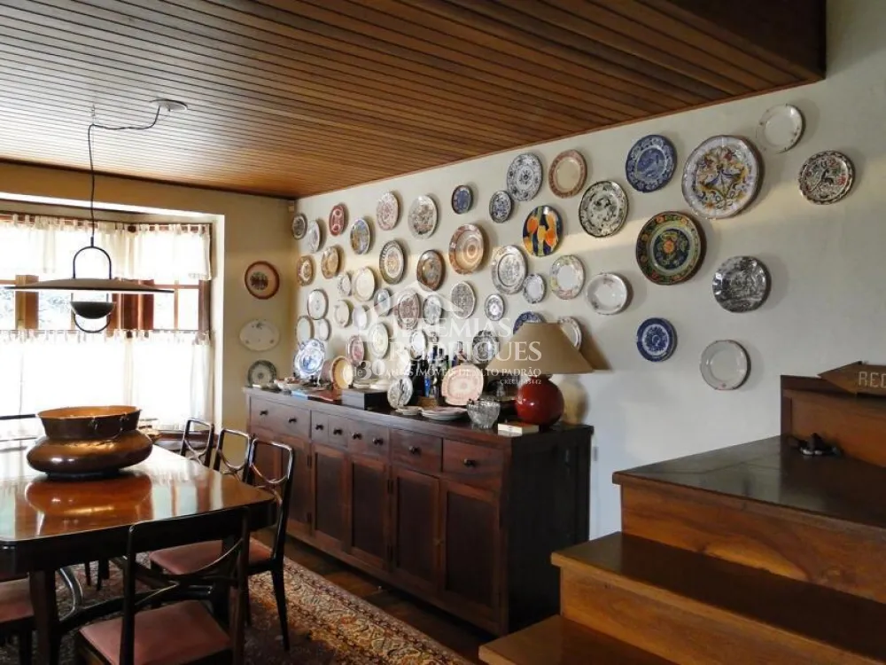 Casa com 4 dormitórios, 600 m² - Descansópolis - Campos do Jordão/SP.